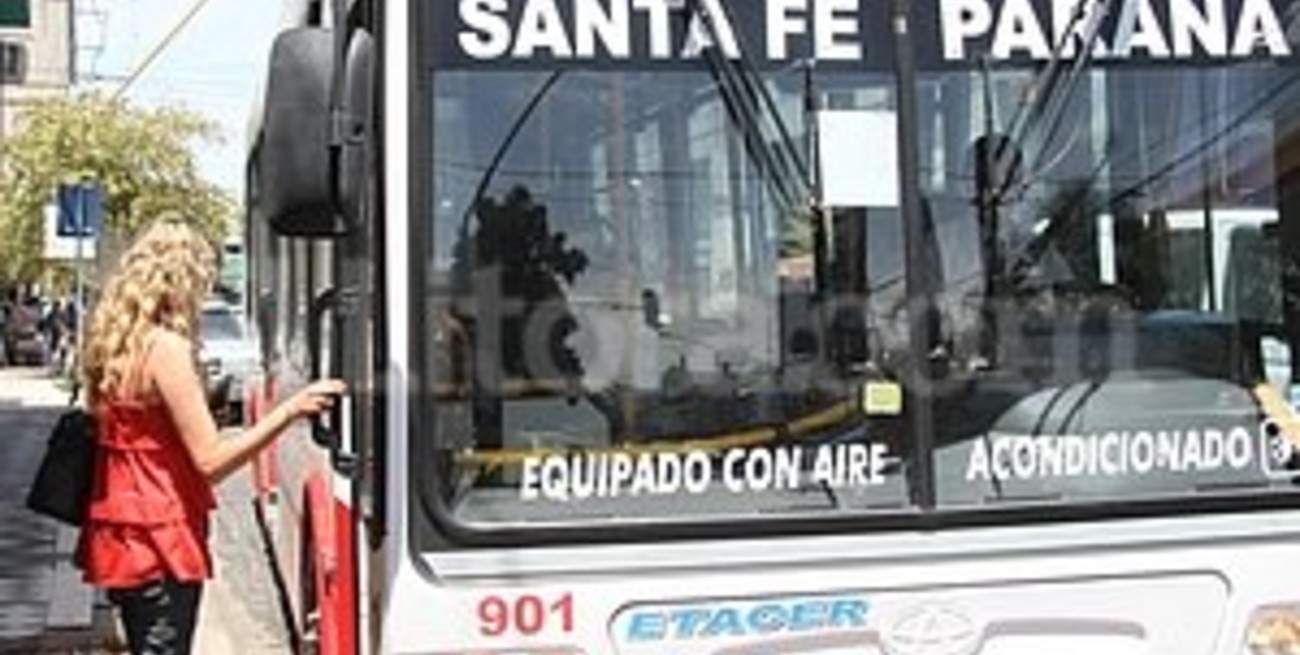 Bajó el pasaje de ómnibus a Paraná
