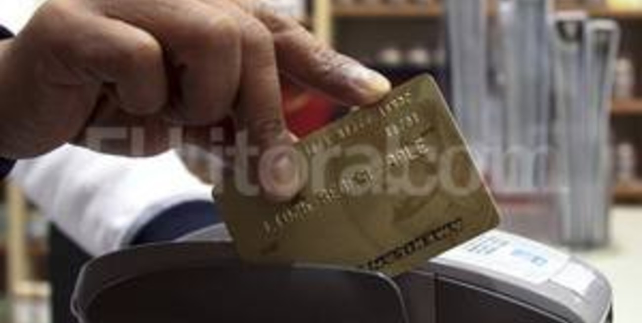 Es más caro financiarse con tarjetas de crédito