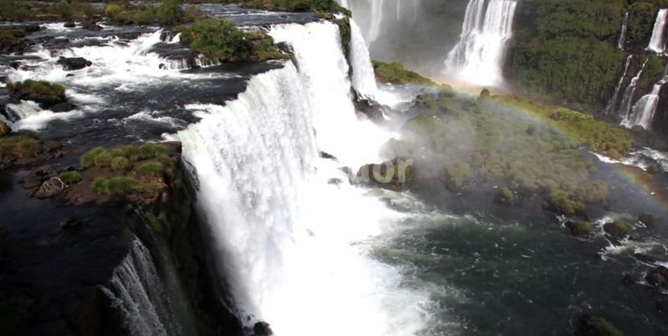 Proponen recorrer las Cataratas del Iguazú bajo la luna llena