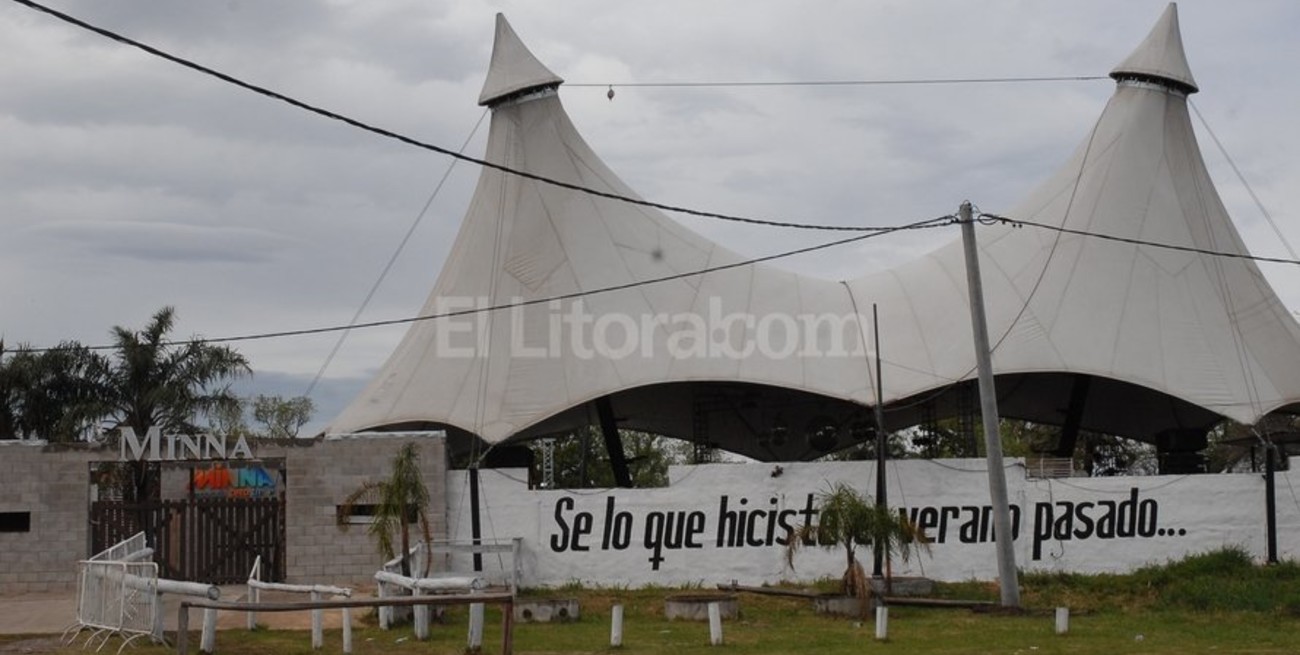 Cuatro chicas lesionadas al caer una tarima en el boliche Minna