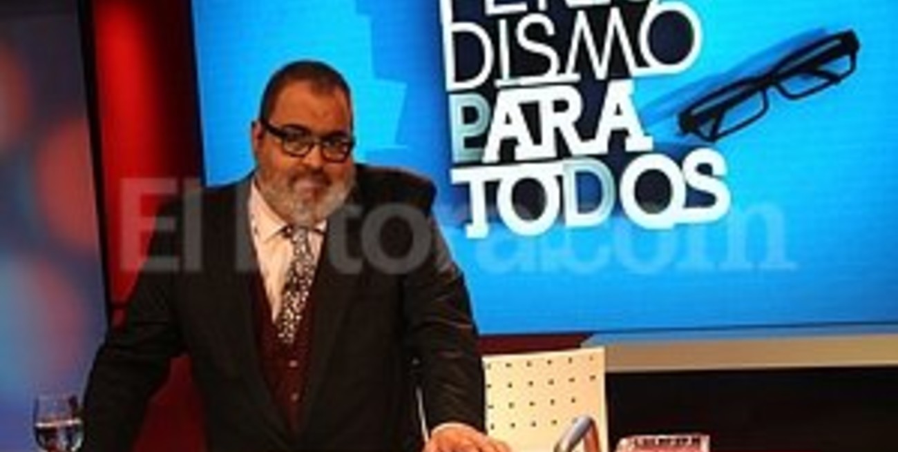 Báez pide que Canal 13 entregue los videos y documentos "originales" que mostró Lanata