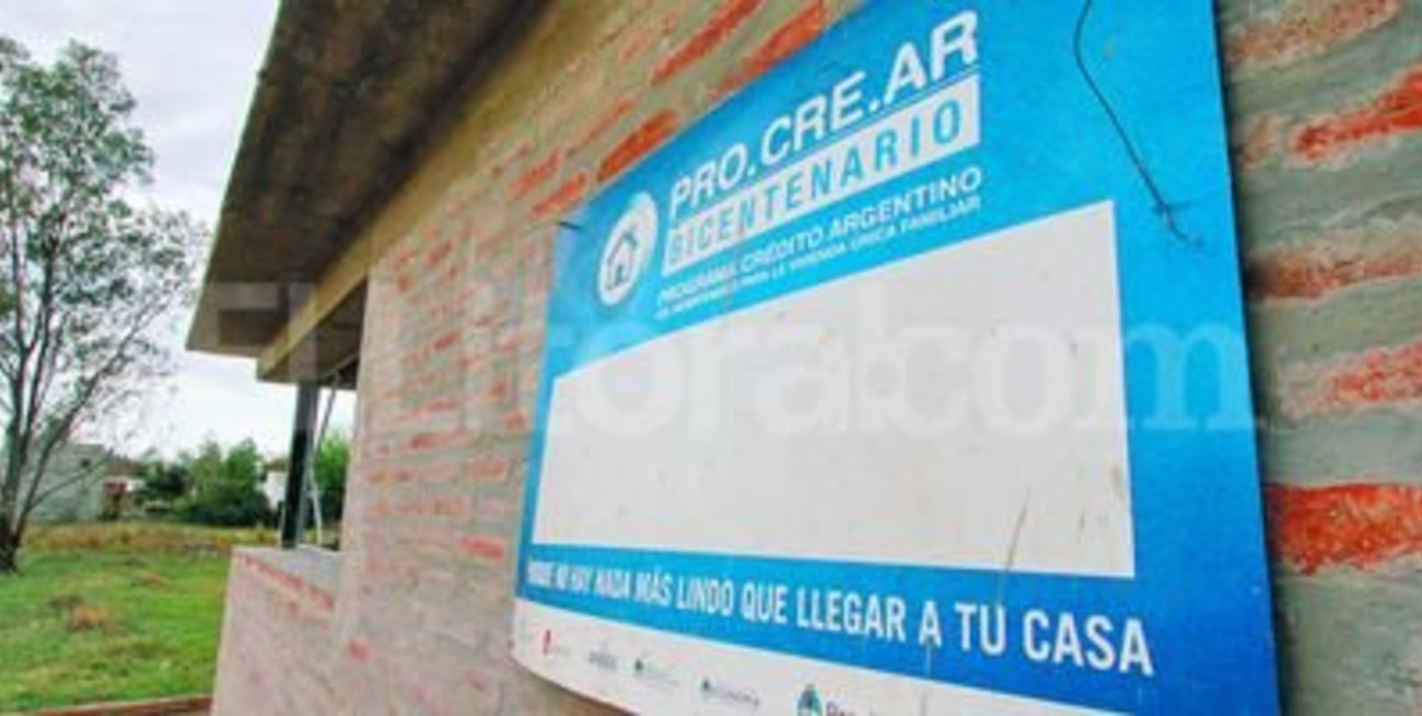 Se construyen casi 600 casas con Procrear en el área metropolitana