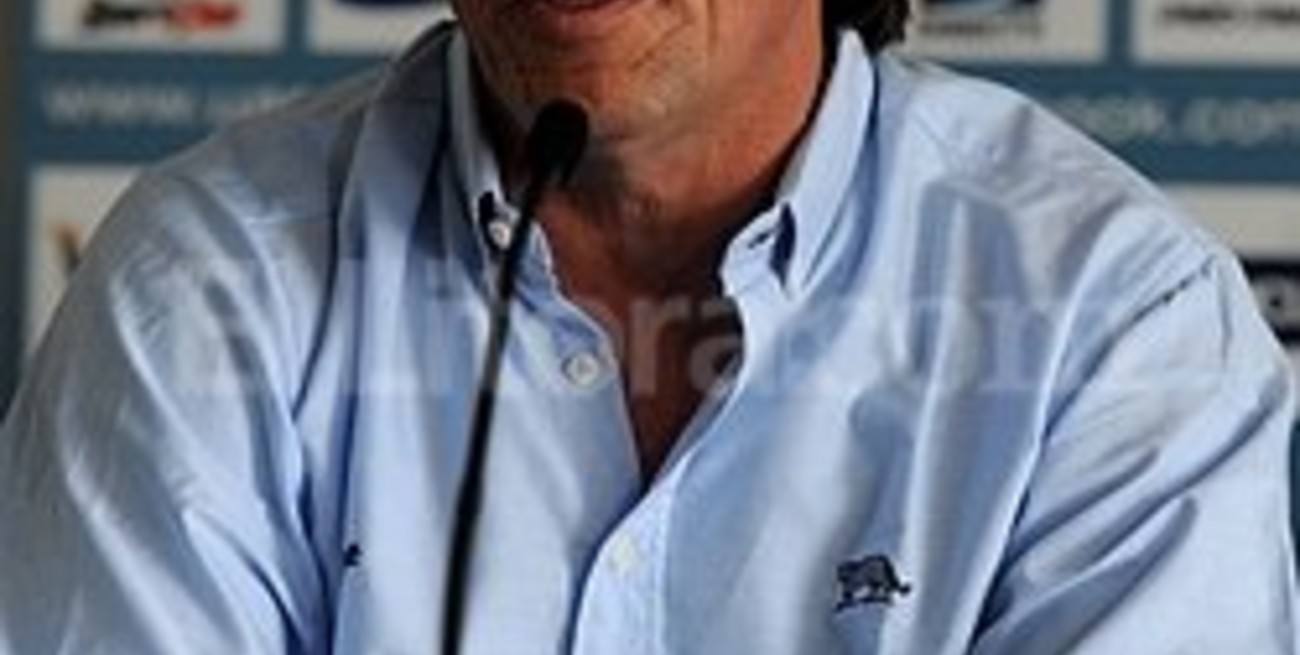 Daniel Hourcade fue ratificado como DT de Los Pumas hasta el Mundial 2015