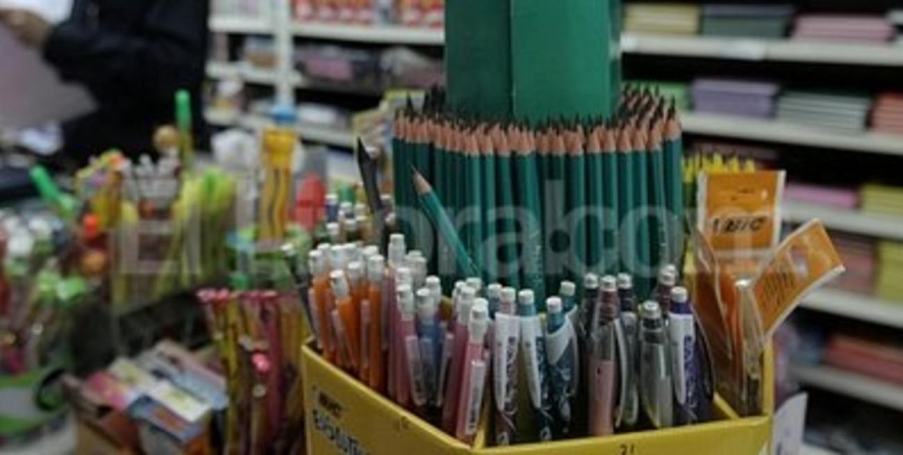 En un año, la canasta económica de útiles aumentó casi el doble