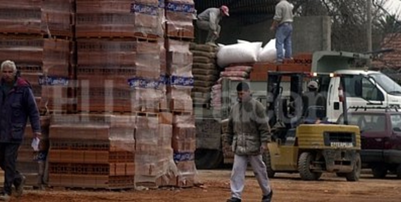 La provincia busca incluir 28 productos de la construcción al programa "Precios Cuidados"