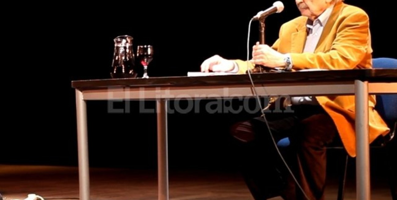 Mexico: rindieron un homenaje a Juan Gelman