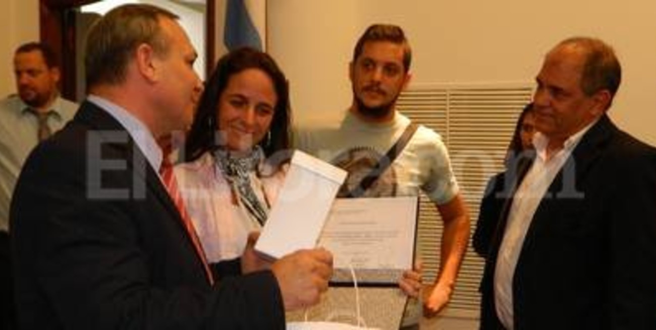 Reconocimiento del Concejo Municipal a ¡Mirá!