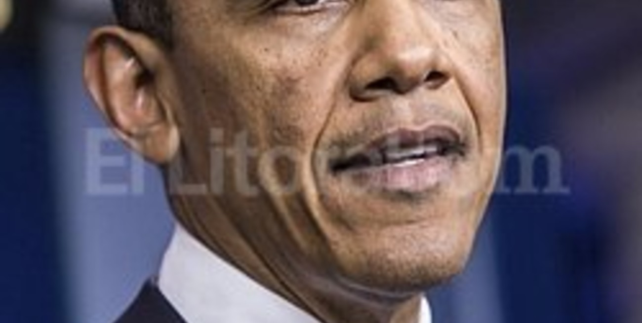 Polémica por la utilización del "bolígrafo-robot" para promulgar la ley sobre el plan fiscal