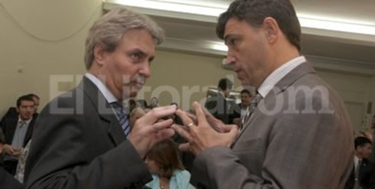 Faltazo radical en un acto de asunción de nuevos funcionarios