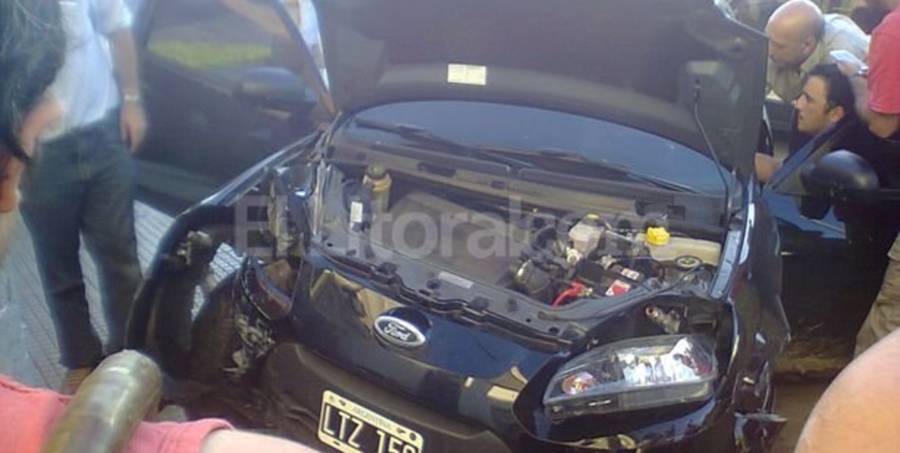 Un lector también registró esta imagen del choque