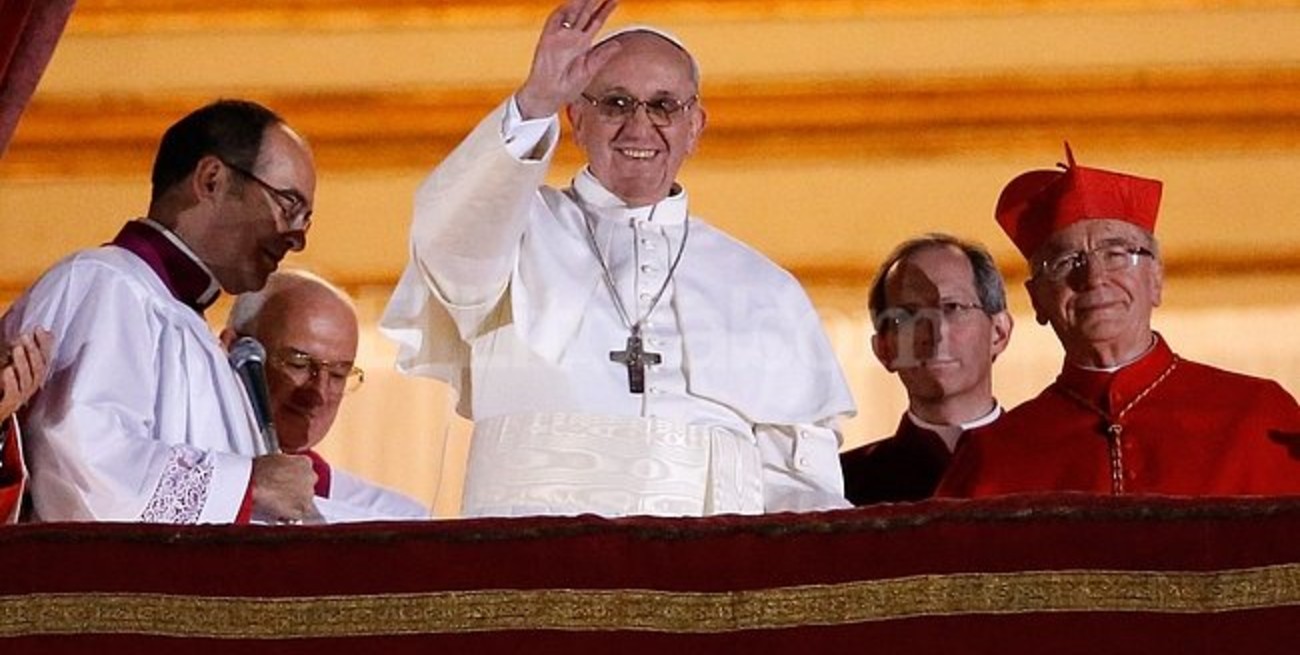 Este miércoles con El Litoral no te pierdas el poster de Francisco