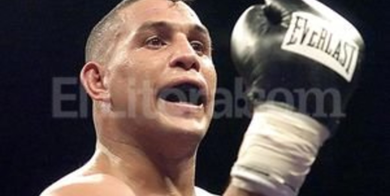 Murió el ex boxeador "Macho" Camacho que había sido baleado el martes