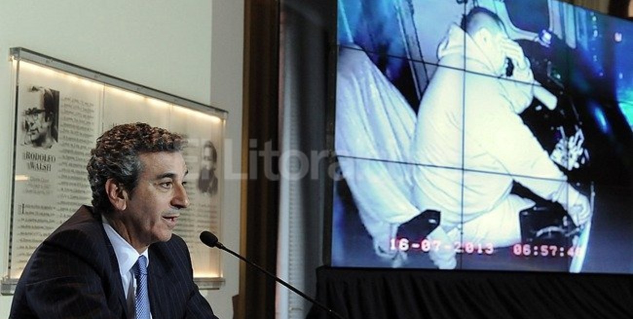 El gobierno difundió el video de un motorman durmiendo mientras conduce un tren