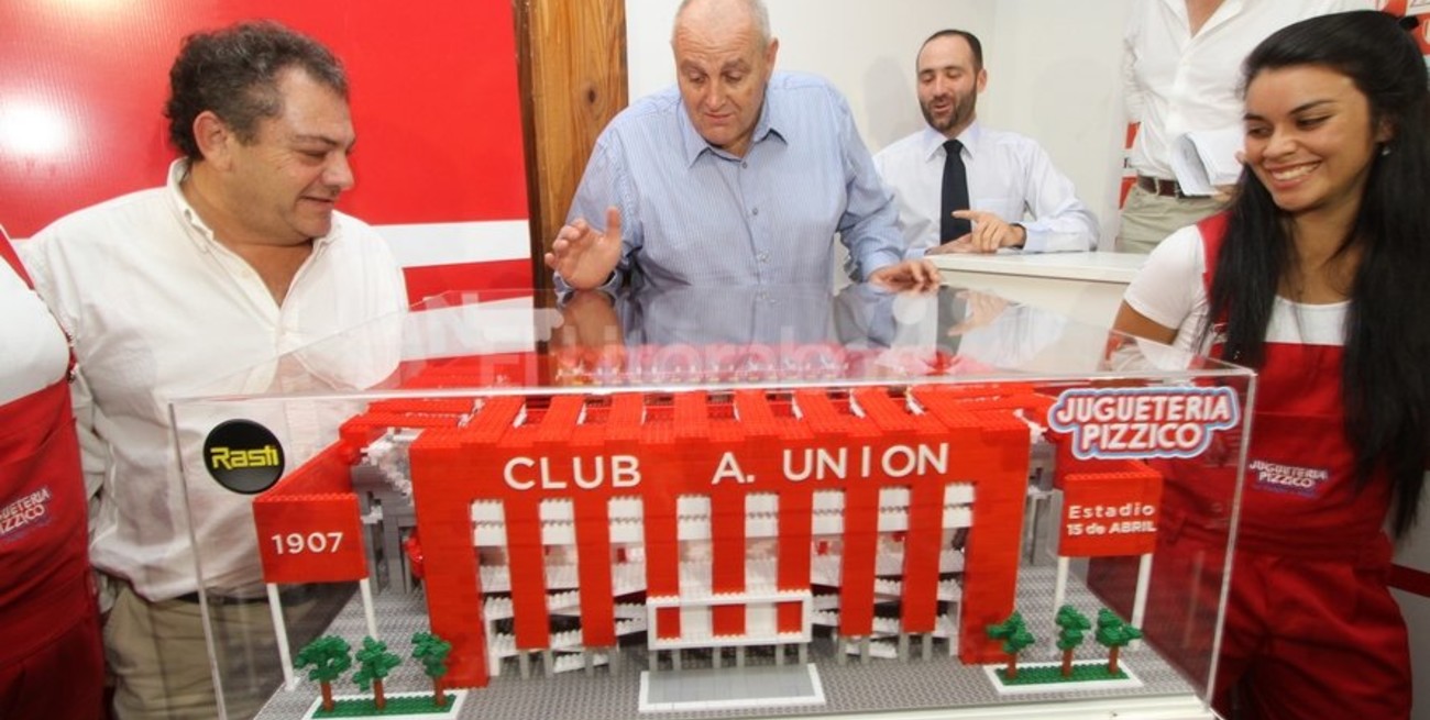 "El estadio se hace sí o sí,  no importa en qué categoría"