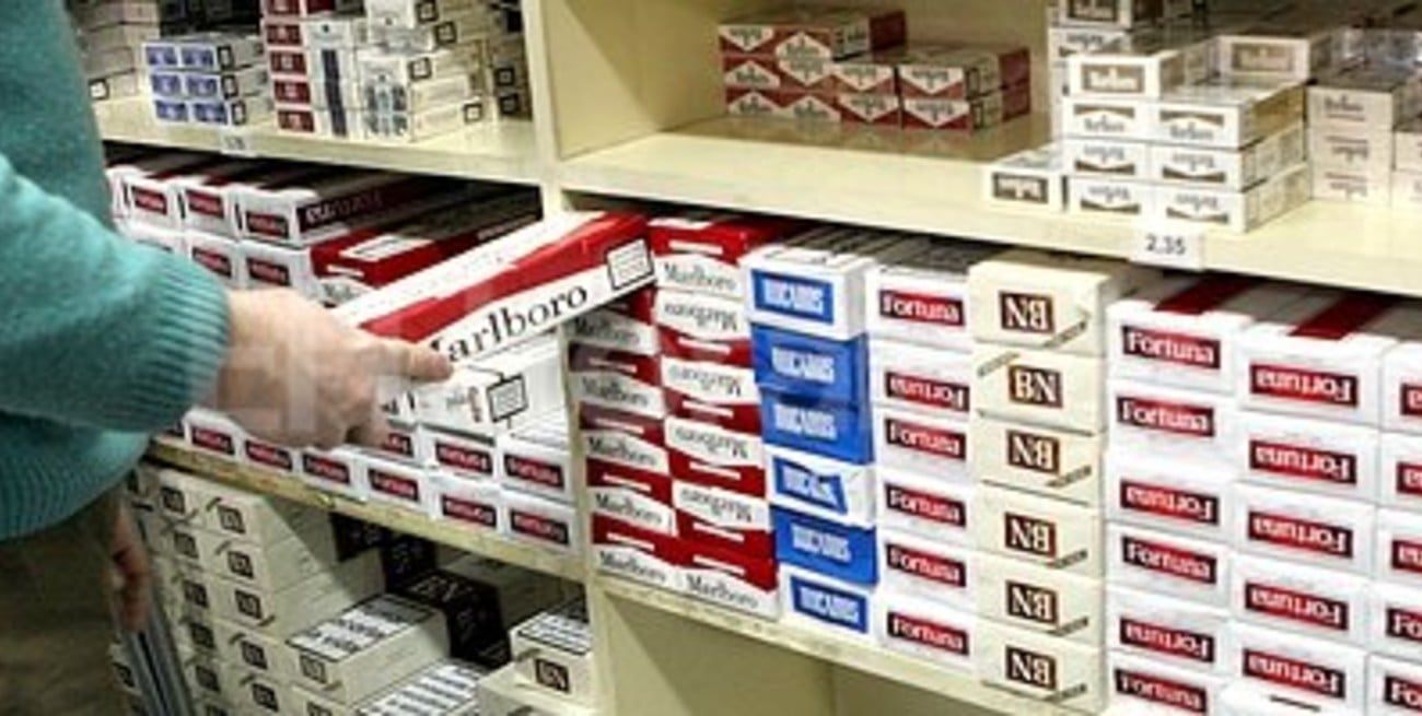 La publicidad de cigarrillos quedó restringida a los carteles en los kioscos