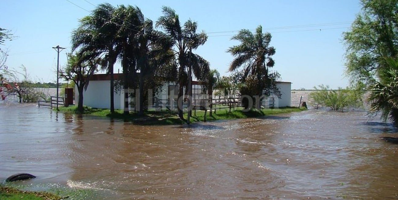 Desbordó el río Salado en la zona de Las Colonias