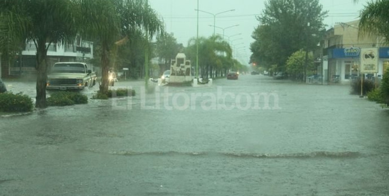 Por las intensas lluvias, hubo 90 evacuados en Villa Ocampo