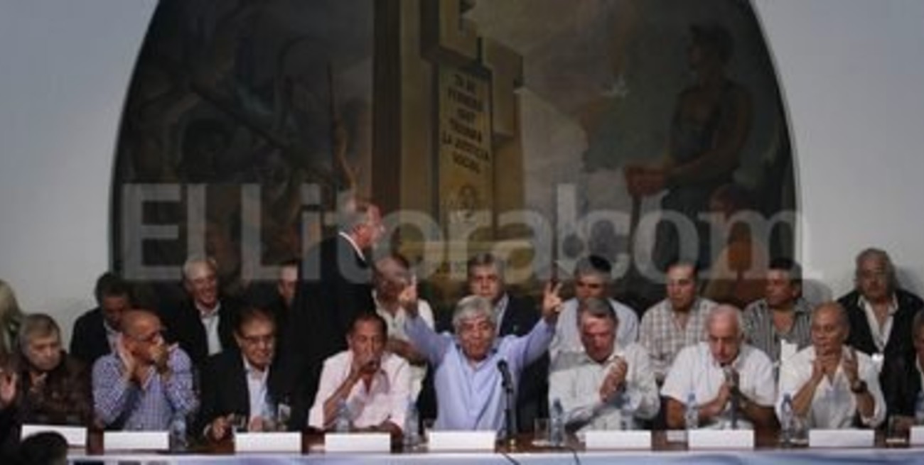 Moyano y Barrionuevo definen el martes un paro nacional