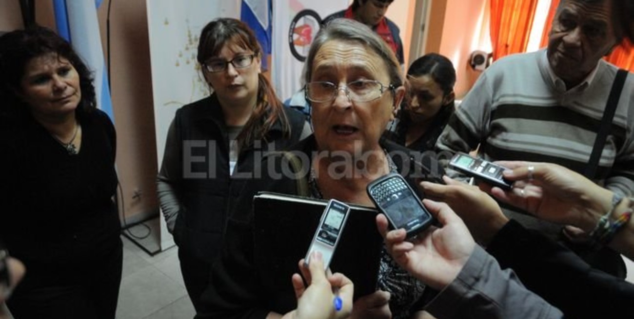En las escuelas 'rascan la olla' para dar de comer a los chicos