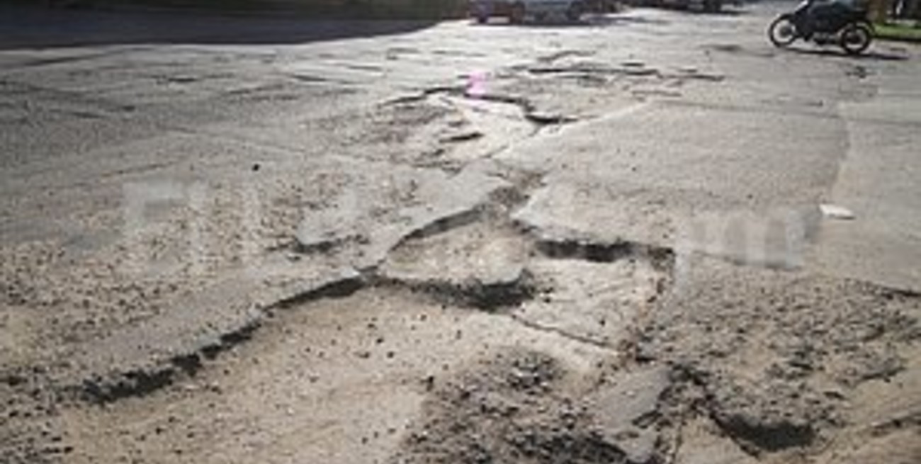 Repararán más de mil baches