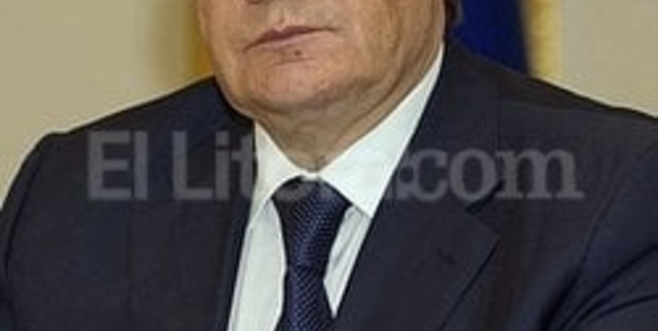 Ordenan la captura internacional de Víktor Yanukovich