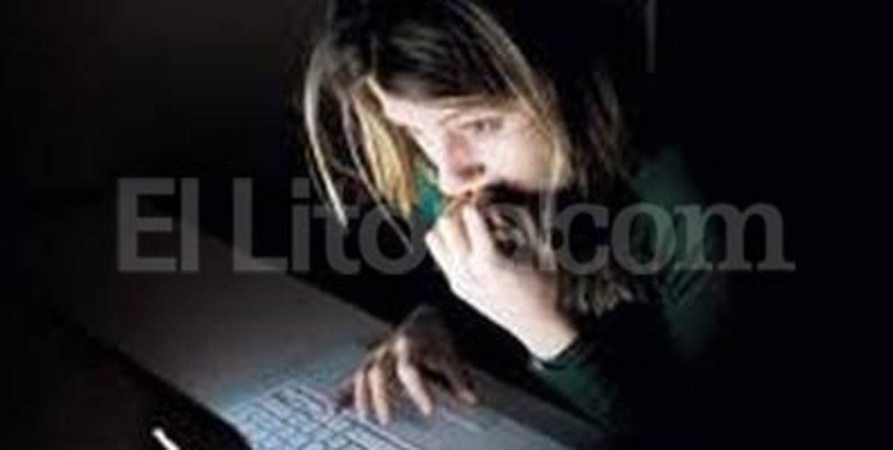 70% de los adolescentes reconoce riesgos en el uso de internet