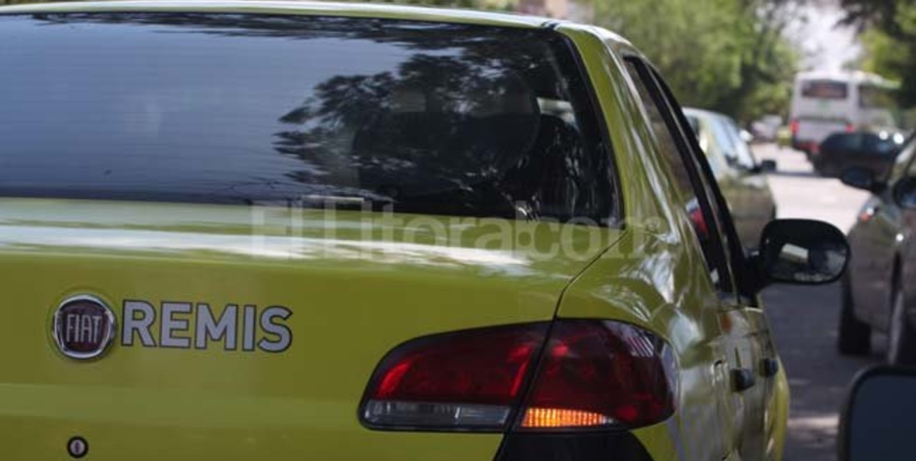 Dan de baja a remises del Valle por falsear el pago de multas