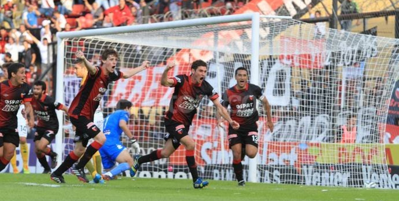 Colón enfrentará a Atlético Rafaela en una final por la permanencia