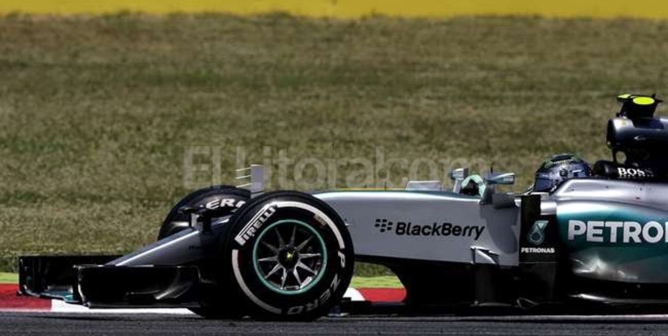Rosberg cortó la racha de Hamilton 