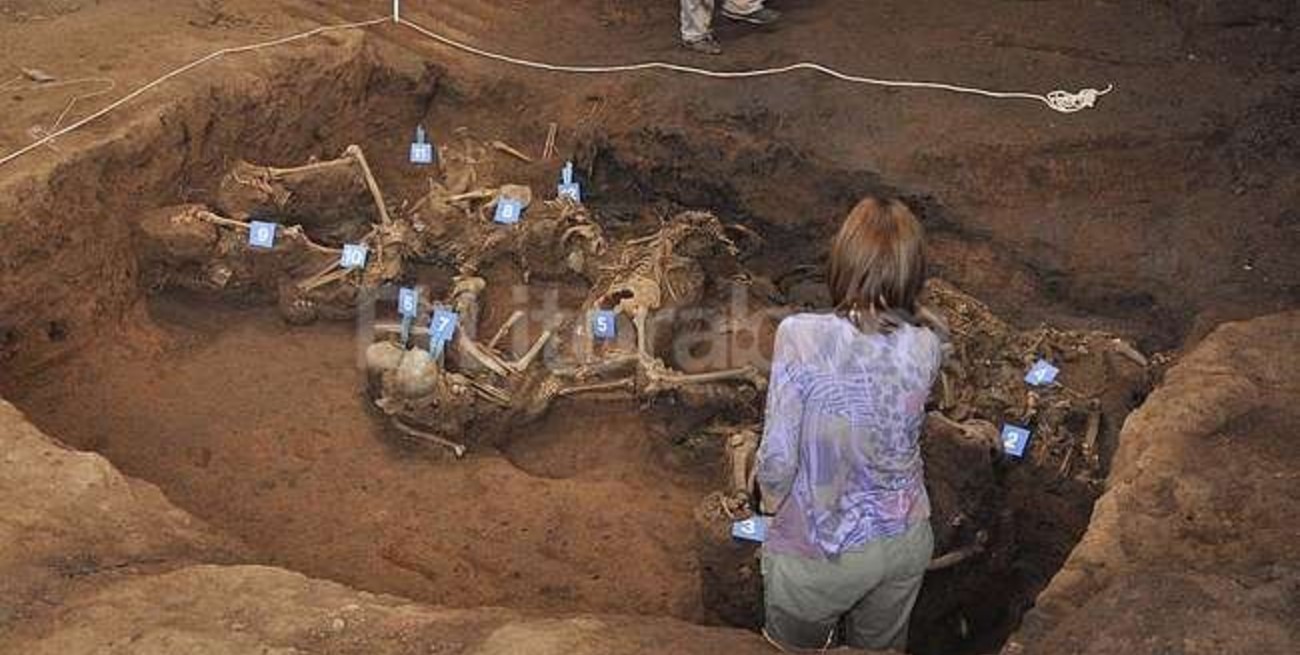 Hallan restos humanos que podrían ser de desaparecidos durante la dictadura argentina