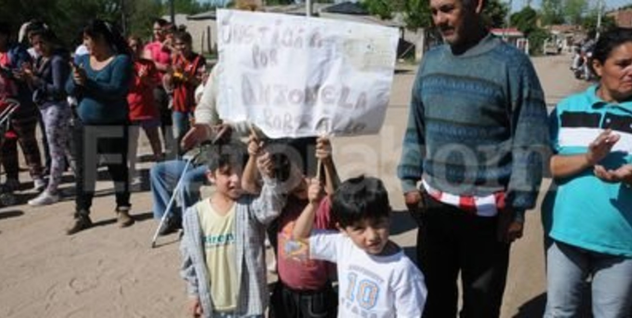 Alto Verde: protesta de familiares de Antonela Portillo que denuncian "zona liberada"