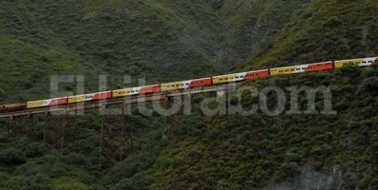 Descarriló el Tren de las Nubes y no funcionará hasta el martes