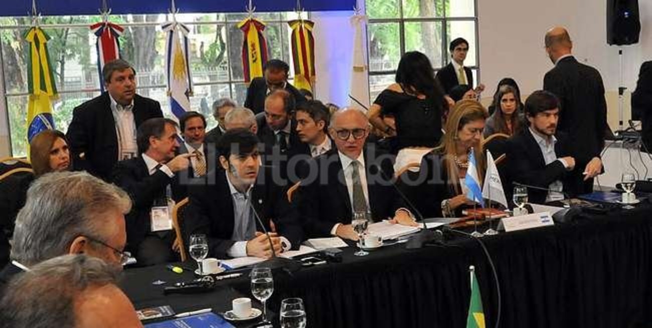 Los presidentes del Mercosur buscan acordar una mayor integración económica de la región
