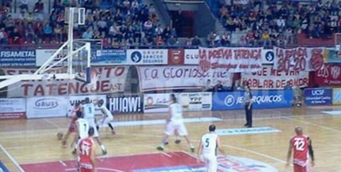 Unión cerró mejor el partido y forzó el cuarto juego ante Ferro