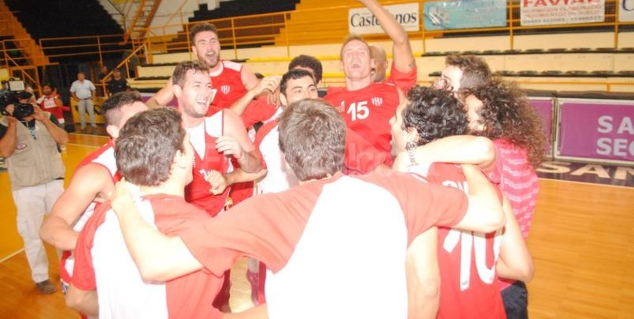 Unión superó a Echagüe y clasificó a los cuartos de final del TNA