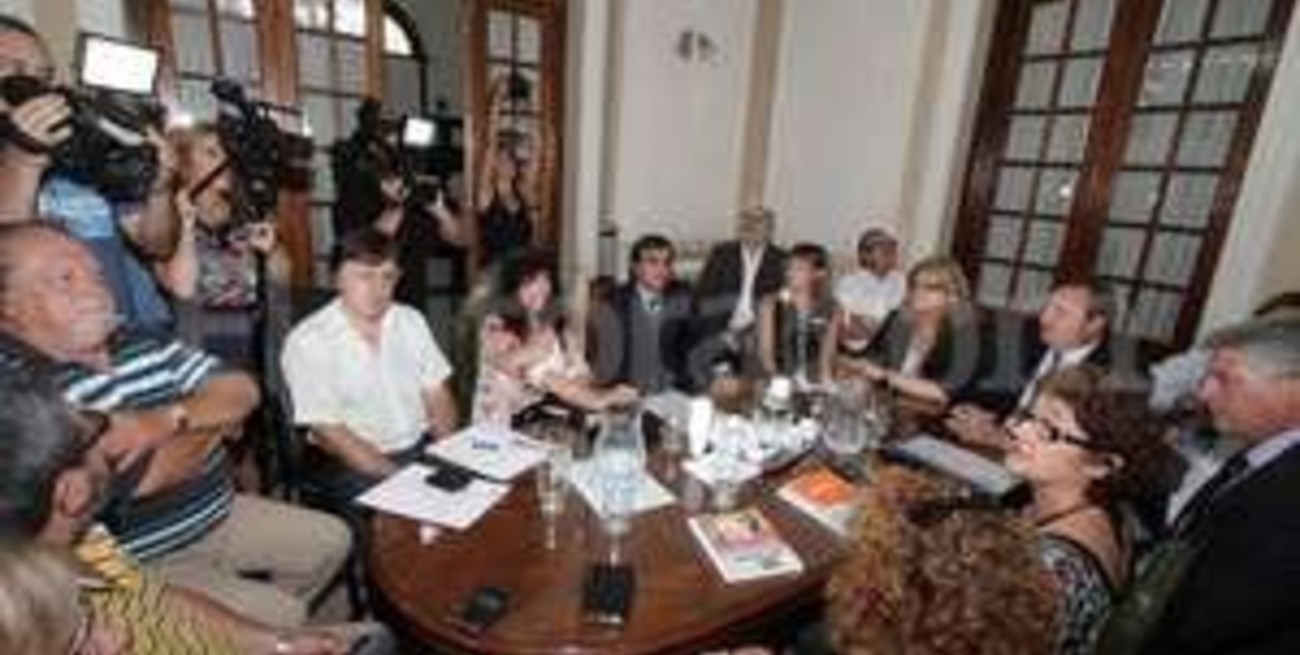 Se inician las reuniones paritarias