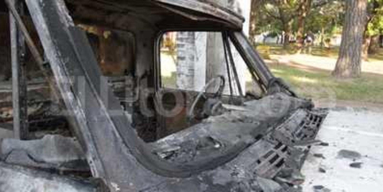 Quema-coches: hay un detenido