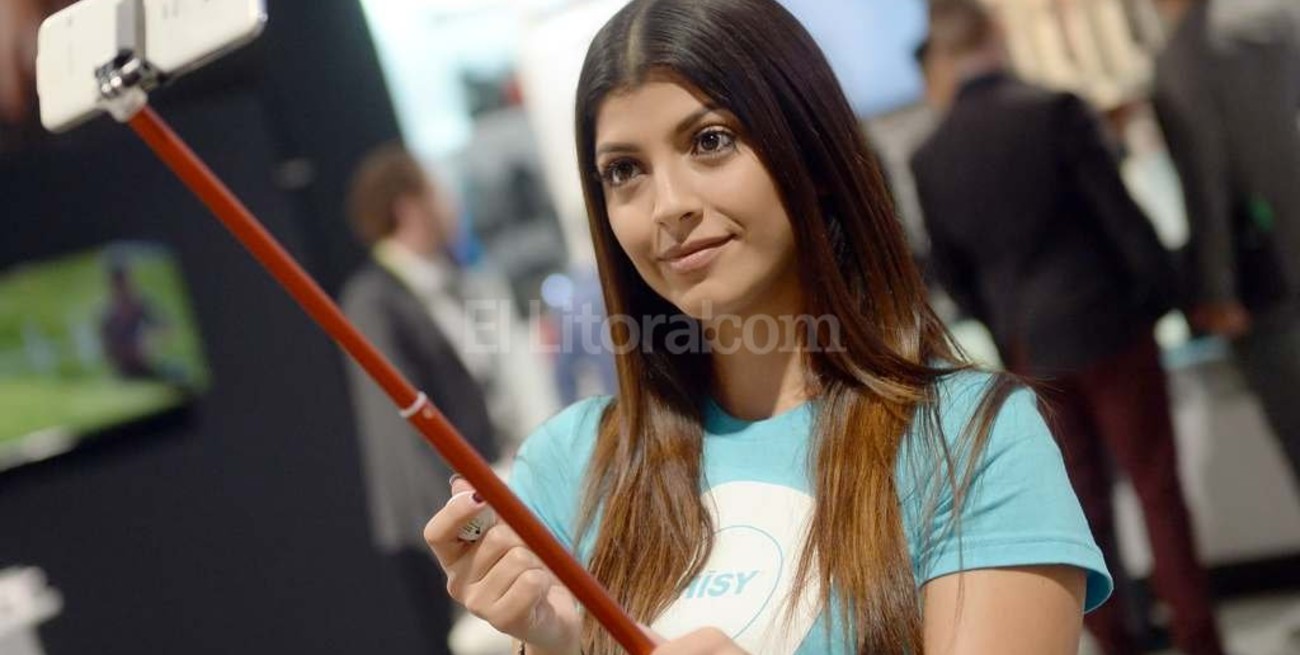 Una joven rusa se dispara en la cabeza haciéndose una "selfie" con una pistola 