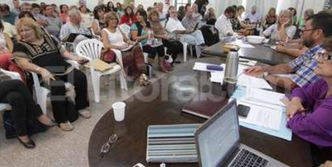 Amsafe y Sadop van al paro y el lunes no comenzarán las clases