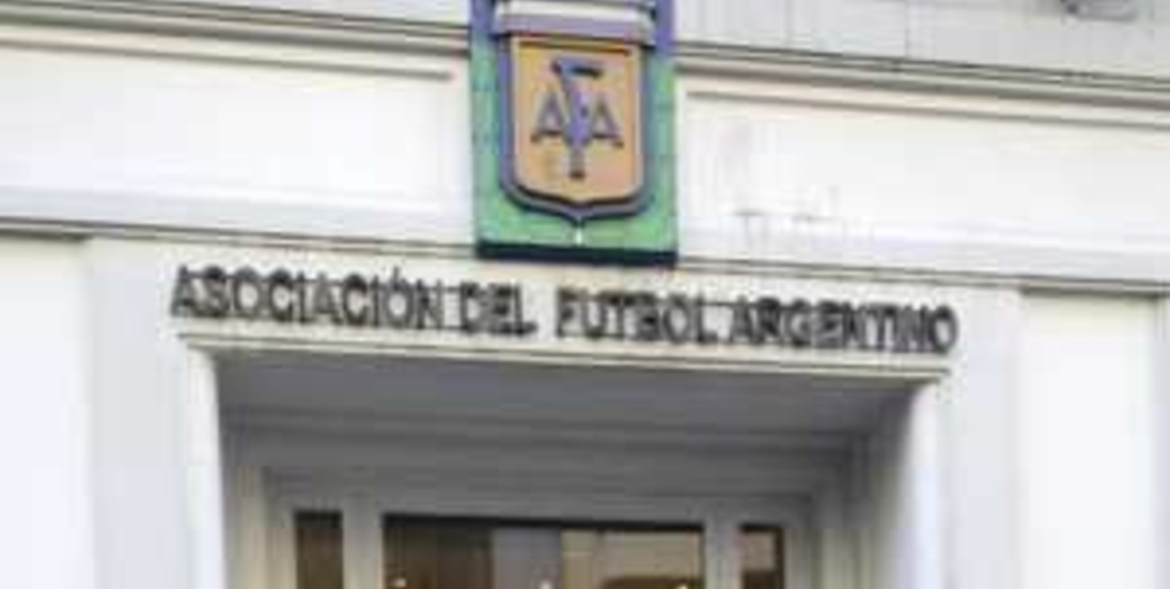 Unión jugará el domingo 3 y Colón el lunes 4 de mayo