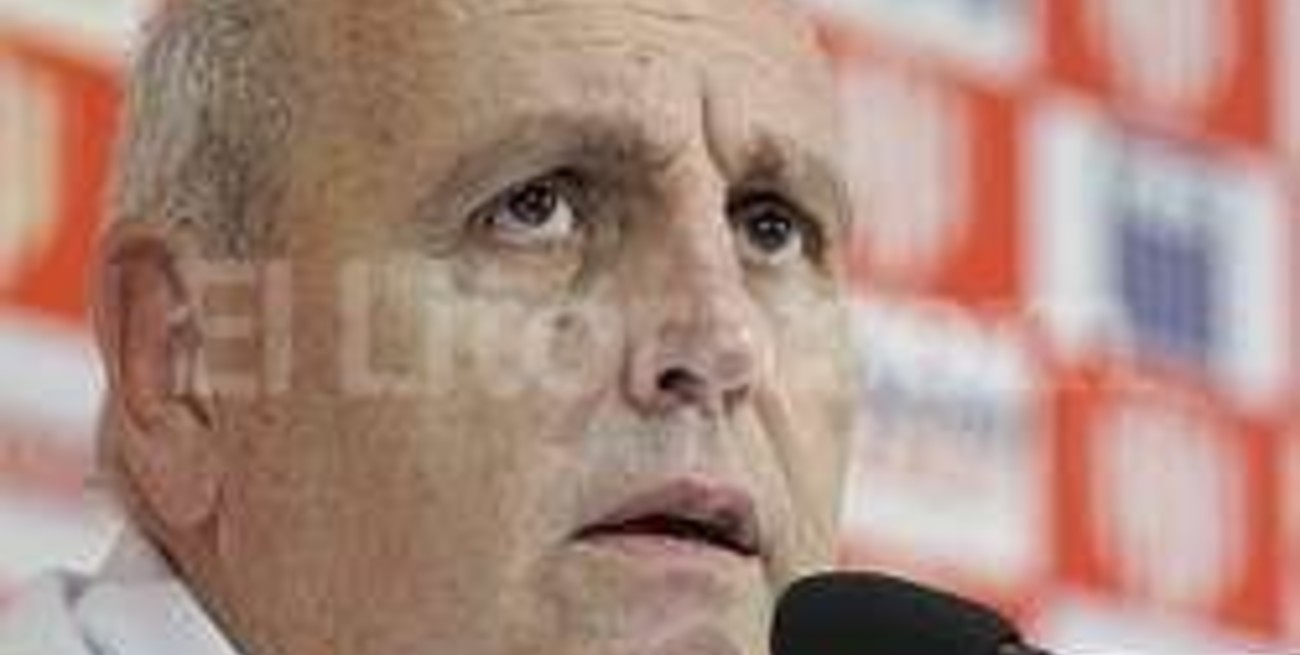 Luis Spahn pidió licencia en Unión