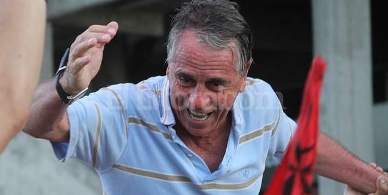 El jugador-médico al que le tiraron por la cabeza la presidencia