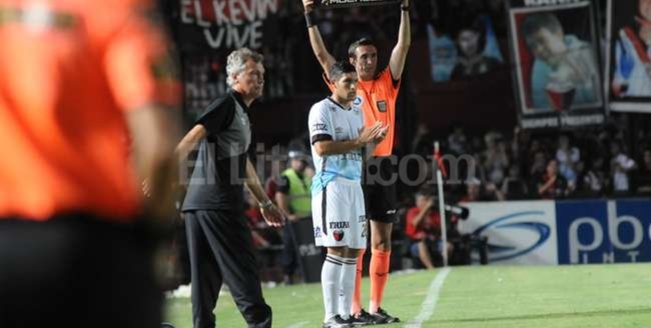 Cocca pondrá suplentes y es duda Bíttolo en Colón