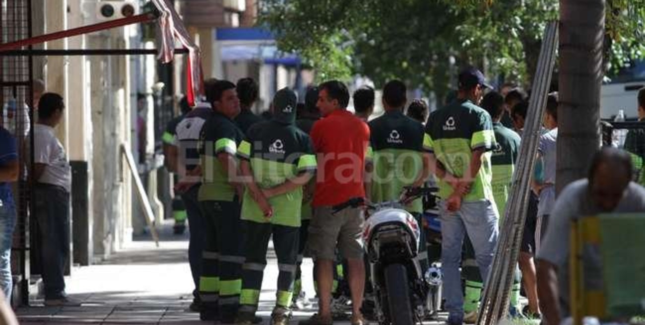 Recolectores acompañaron el cortejo fúnebre de Trejo