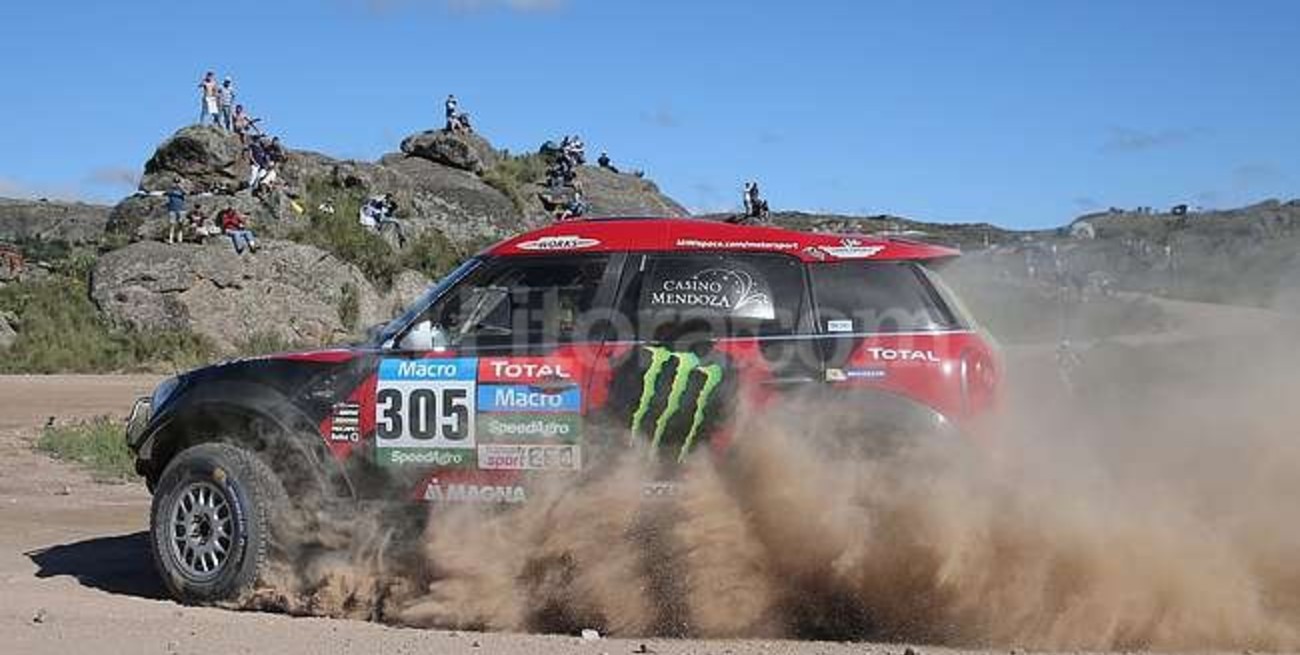 Terranova volcó pero sigue en carrera