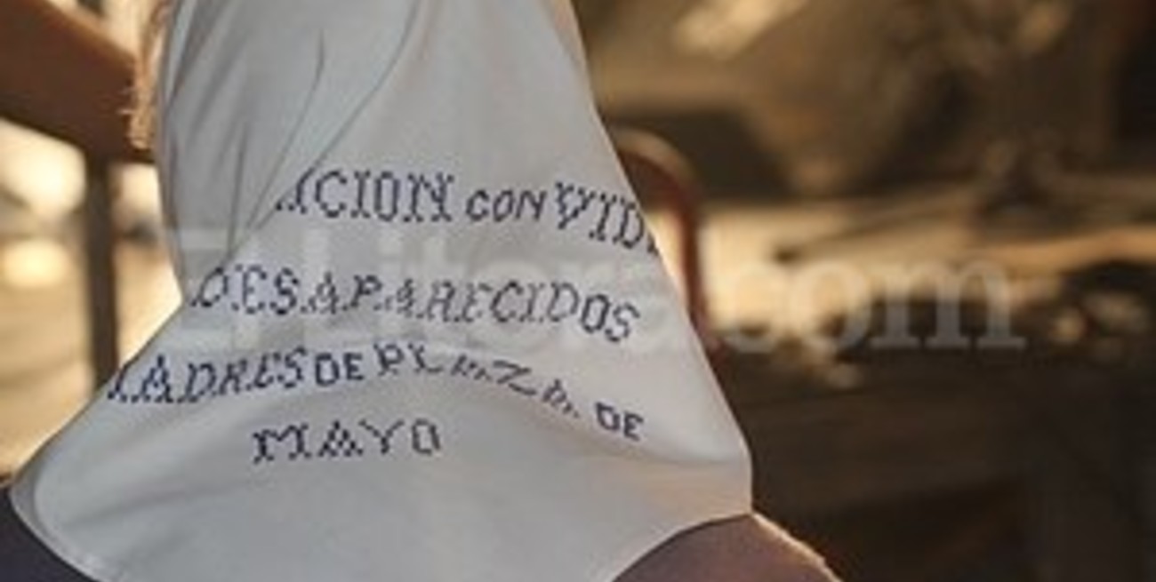 Madres de Plaza de Mayo Santa Fe contra un proyecto sobre su pañuelo