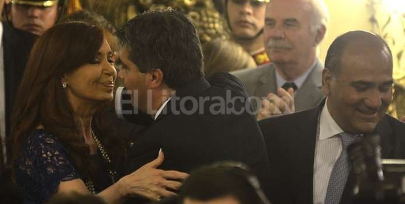 Cristina tomó juramento a Aníbal Fernández, de Pedro y Gollán