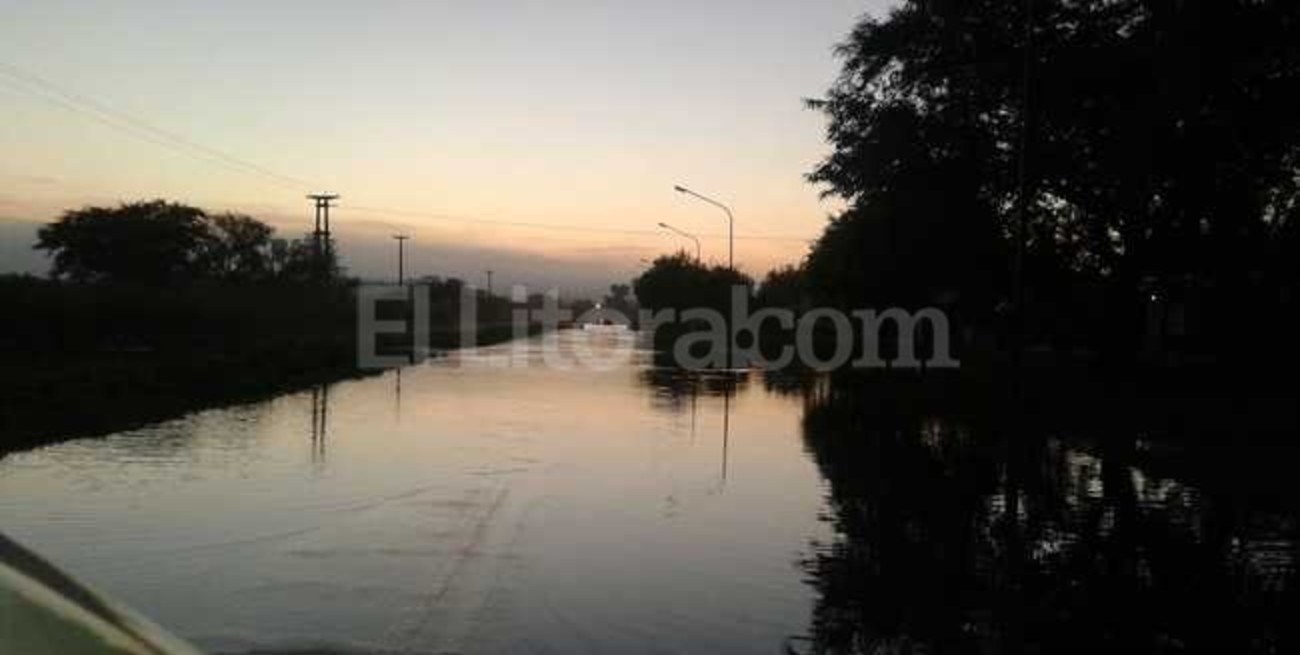 Lectores envían sus fotos de calles anegadas