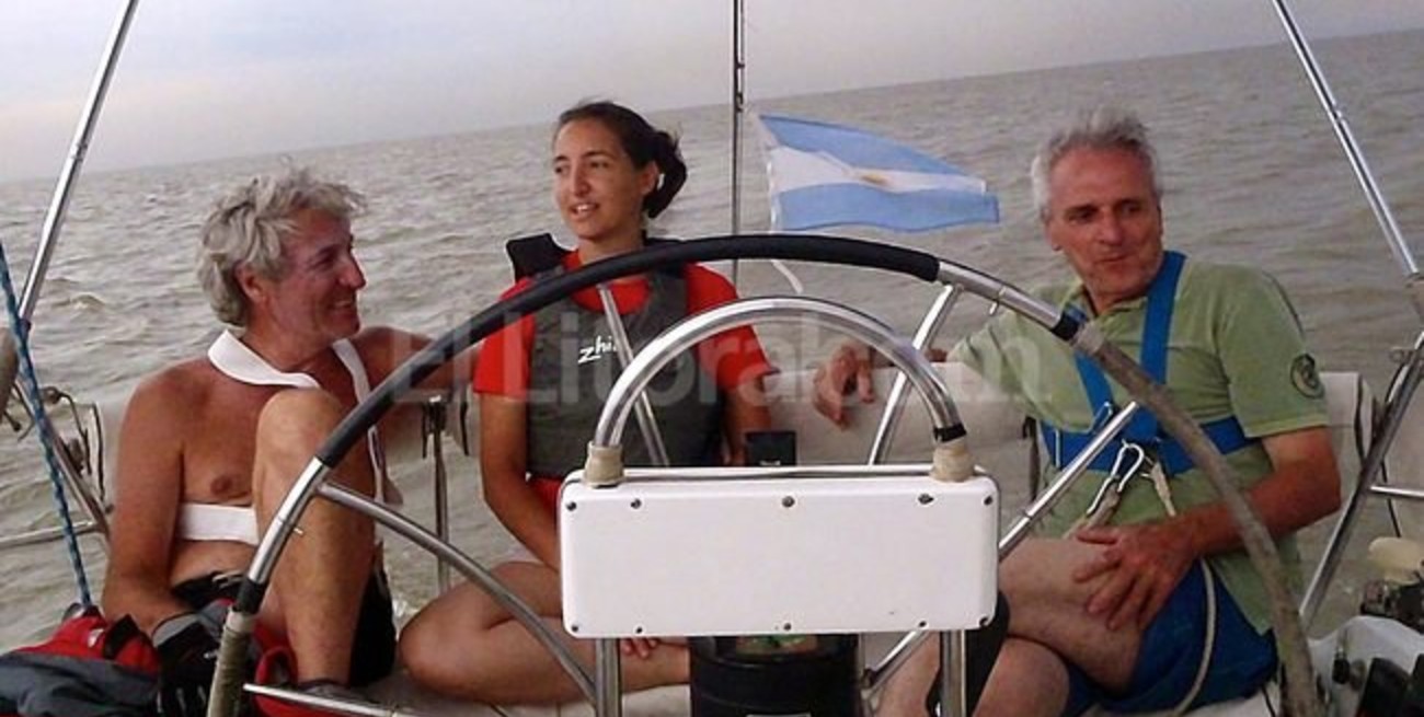 Detectan restos en el mar en la búsqueda del velero desaparecido en Brasil