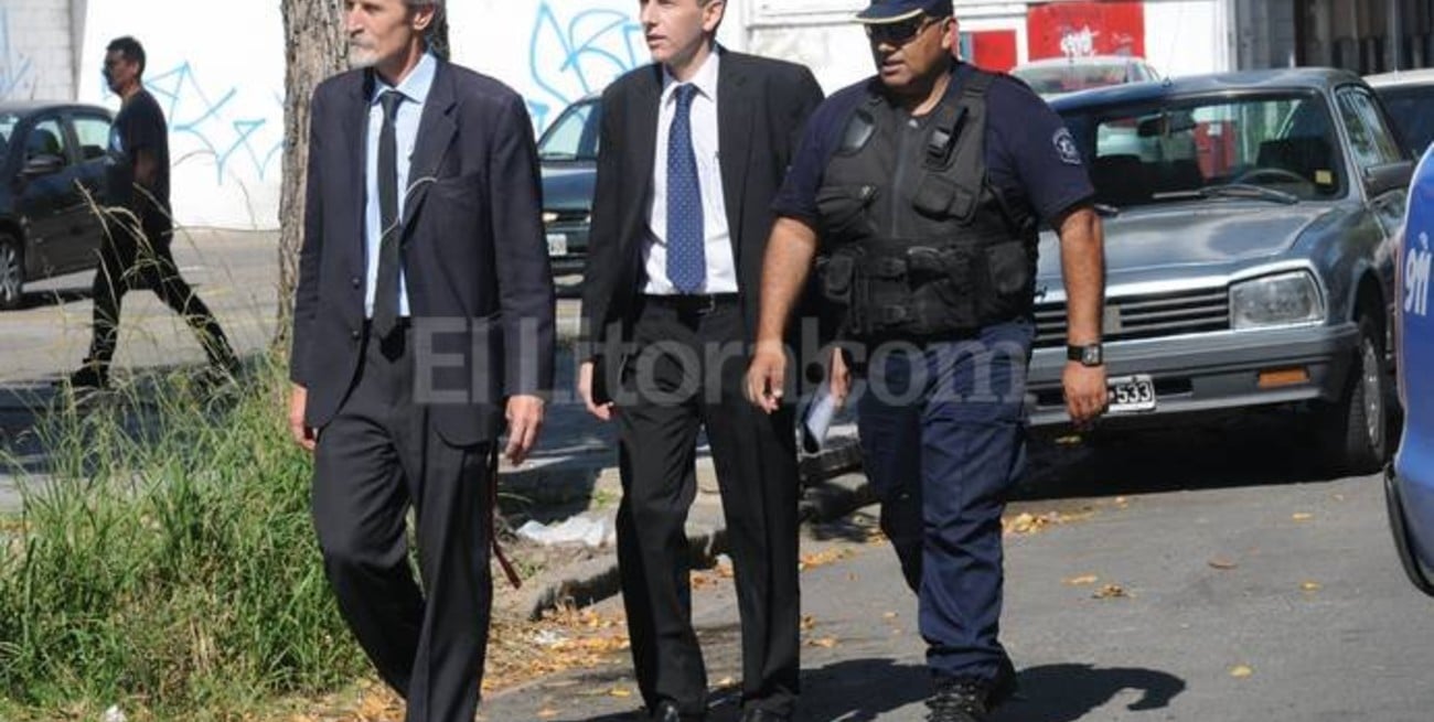 Cayeron dos rufianes tras  el asalto a una joyería 